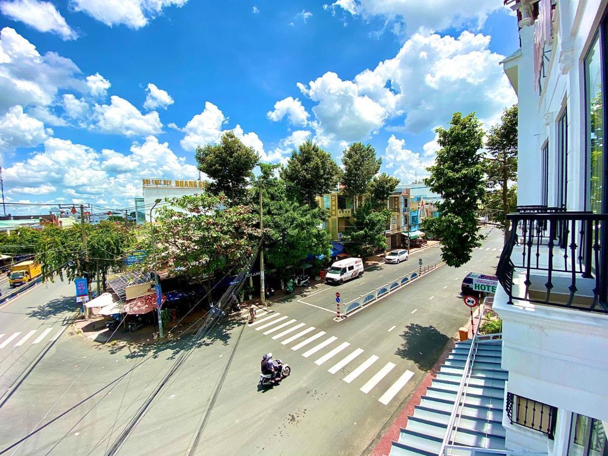 Phuong Nam Hotel Ap Tan An  Exterior photo
