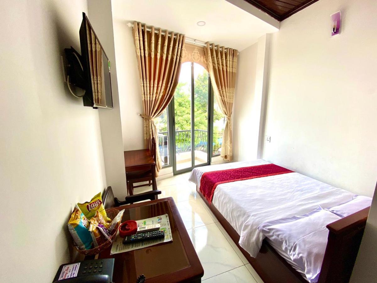 Phuong Nam Hotel Ap Tan An  Exterior photo