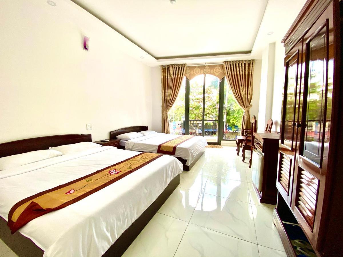 Phuong Nam Hotel Ap Tan An  Exterior photo